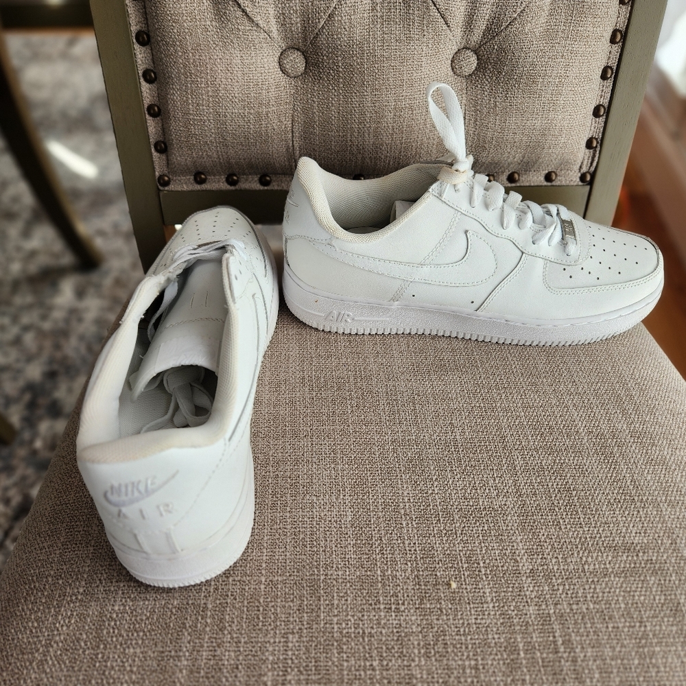 Nike White Air Force 1 Men Size 11